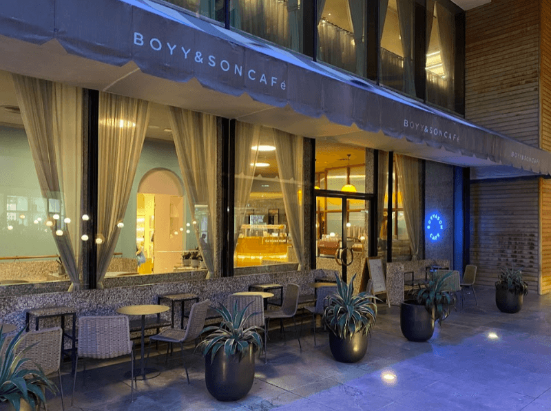 BOYY & SON CAFÉ