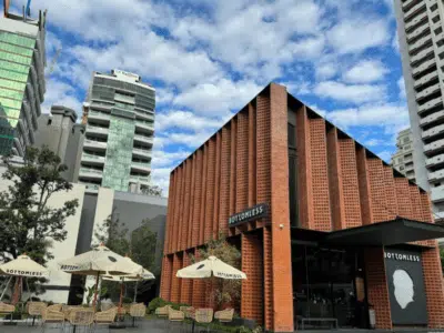 Bottomless Sukhumvit 33