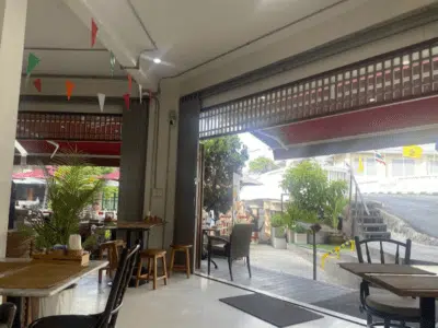 Duklong Cafe and Eat