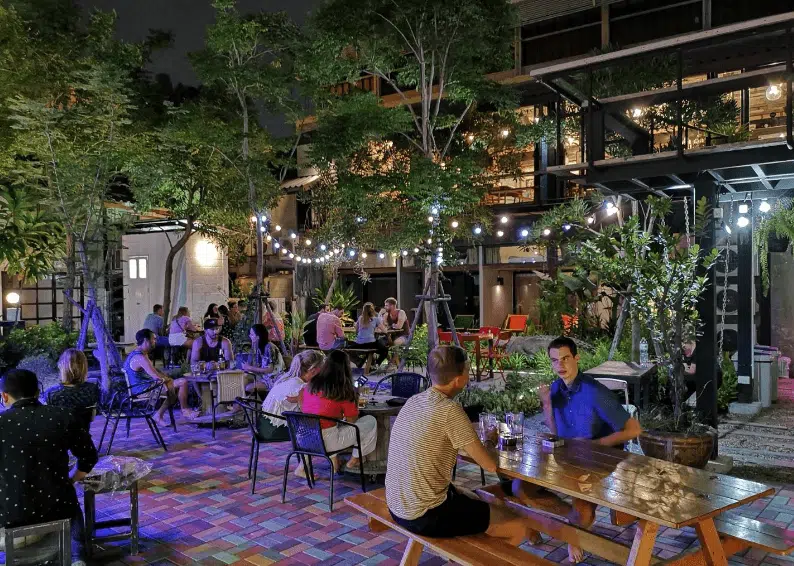 There Bar & Cafe