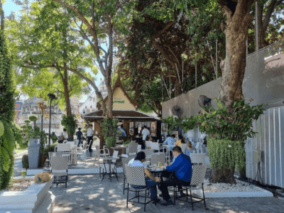 Wat Arun Coffee Shop