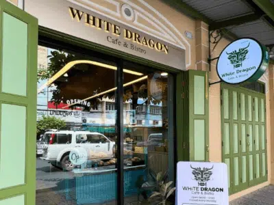 WHITE DRAGON cafe & bistro