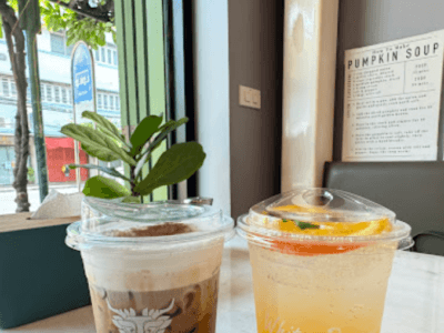 WHITE DRAGON cafe & bistro