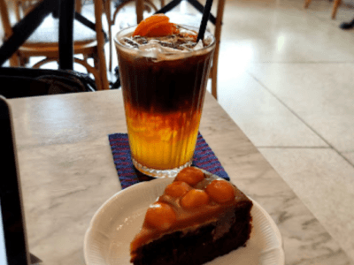 Hummingbird Cafe