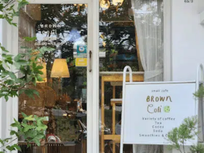 Brown Coli Cafe