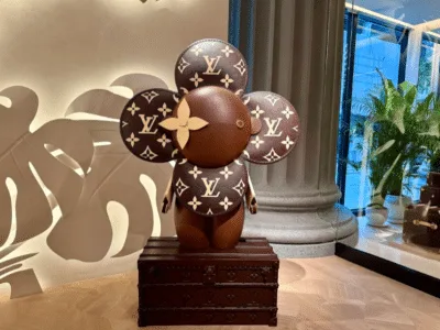 LV The Place Bangkok - Le Café Louis Vuitton