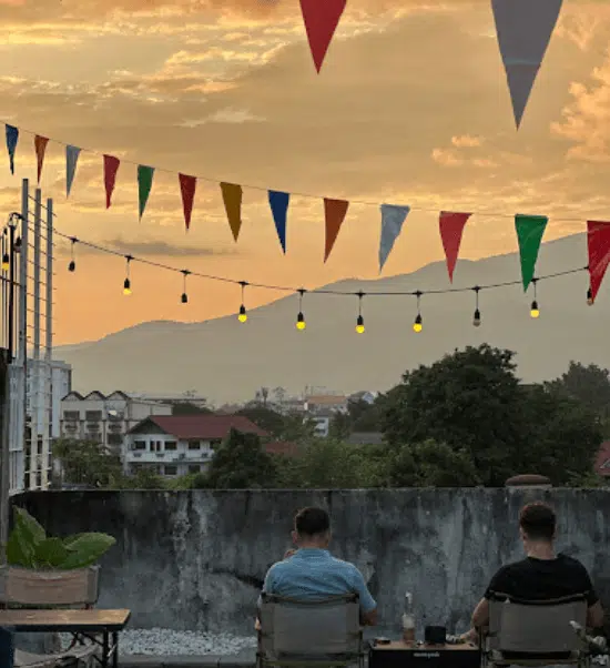 Top 10 Cafes in Chiang Mai for Coffee Lovers 3 𝙋𝘼𝙐𝙎𝙀 𝘰𝘯 𝘵𝘩𝘦 𝑯𝑰𝑳𝑳 Coffee and Rooftop bar