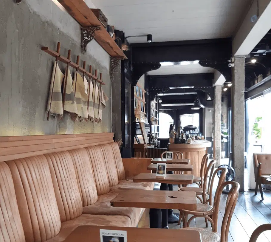Top 10 Cafes in Chiang Mai for Coffee Lovers 4 yesterday cafe'