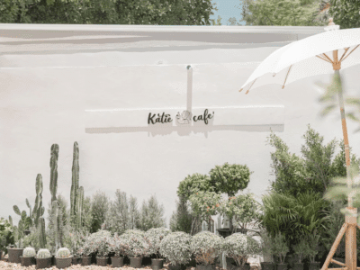 Katie Cafe’เคธี่ คาเฟ่ จากร้านทำเล็บในซอยเล็กๆสู่คาเฟ่มินิมอลสไตล์น่ารัก