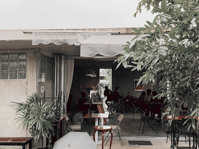 Yuanjai Cafe (ยวนใจ คาเฟ่)