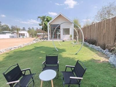 สุขสิริ Suksiri Cafe Bistro And Pool Villa