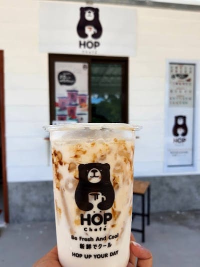 Hop Chafe' หน้ารร.ศรีแสงธรรม
