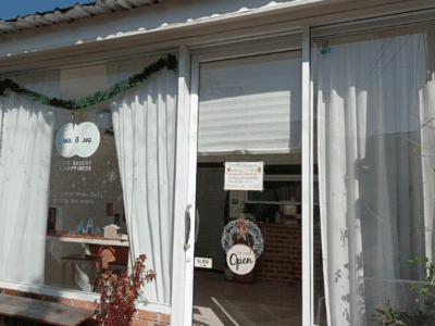 พอ.ดี.พอ Cafe and Bakery