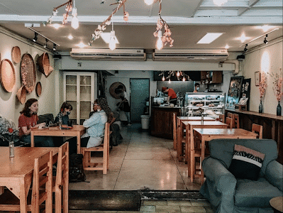 Antique Café & Cakes