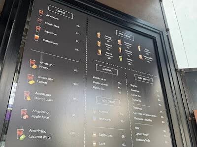 Coffee Berry (In Front of FuramaXclusive Asoke)