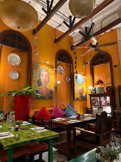 Madam Saranair Thai Food restaurant