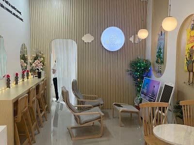 At The Moment Dessert Café (Ladkrabang 54)