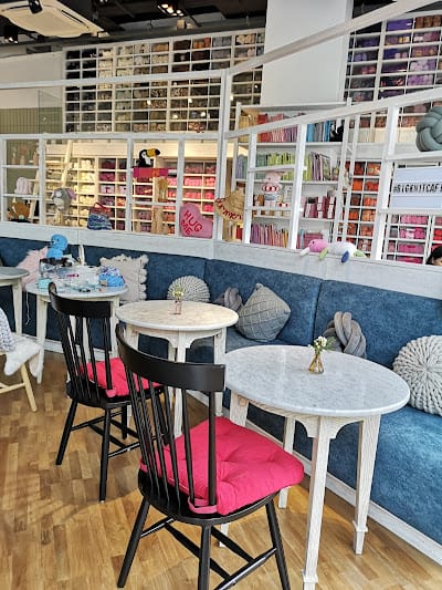 Bigknit Cafe