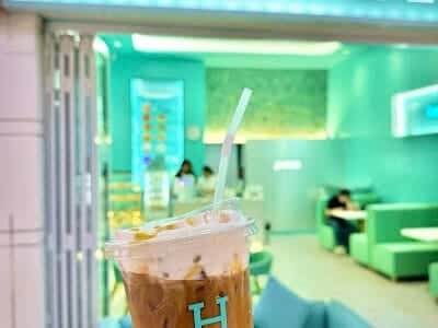 H CAFE & TEA Thonglor