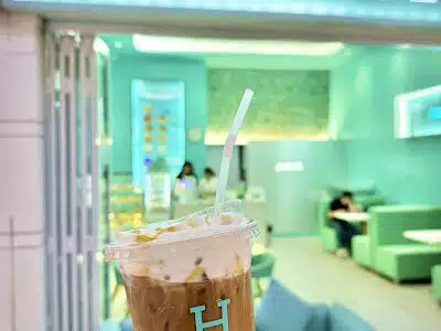 H CAFE & TEA Thonglor
