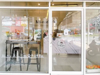 Mo-nae’ Cafe