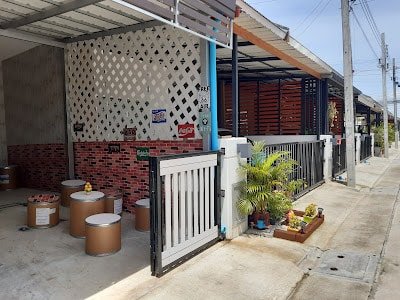 Relax​ Cafe​ the​ connect​ soi​ 17