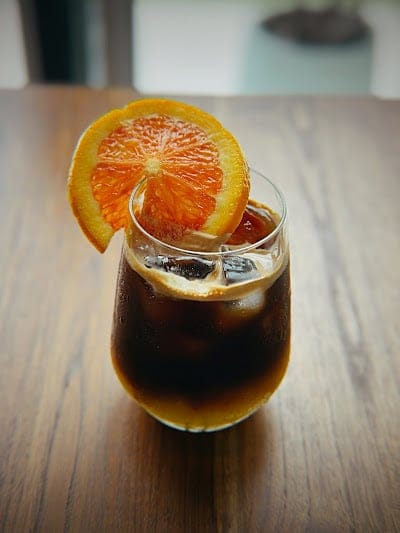Surasit’s Cafe House bar