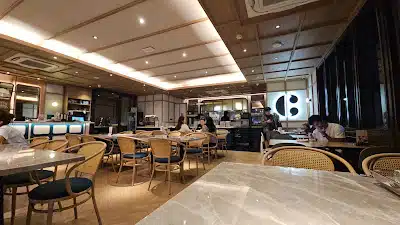 THE COFFEE CLUB - Staybridge Thonglor