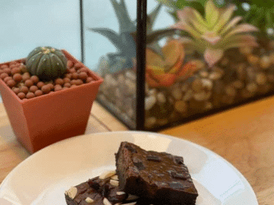 MOMO HOUSE CAFE