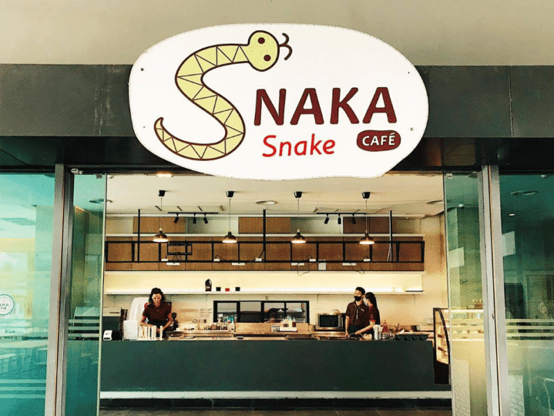 Snake Café