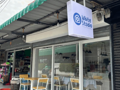 White Studio Floral and Cafe ABAC