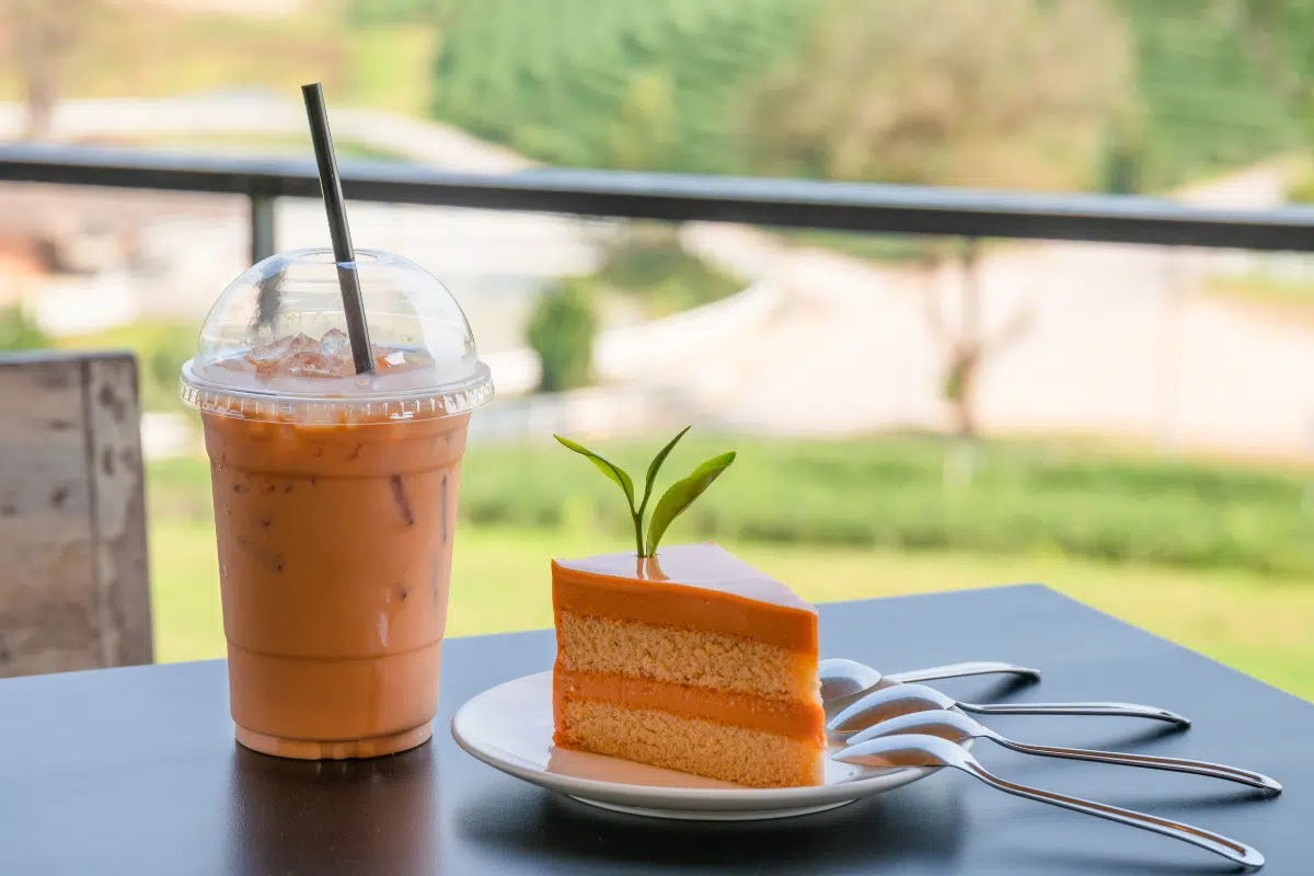Is Thai Tea Good for You? Benefits & Calories 1 Thai 3